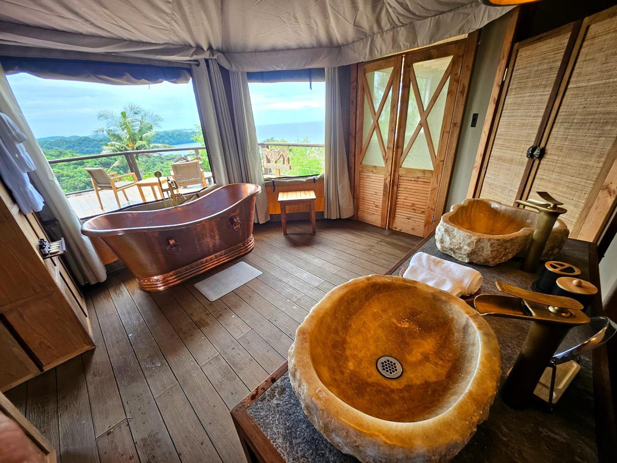 Palau Carolines Resort Koror Eksteriør billede
